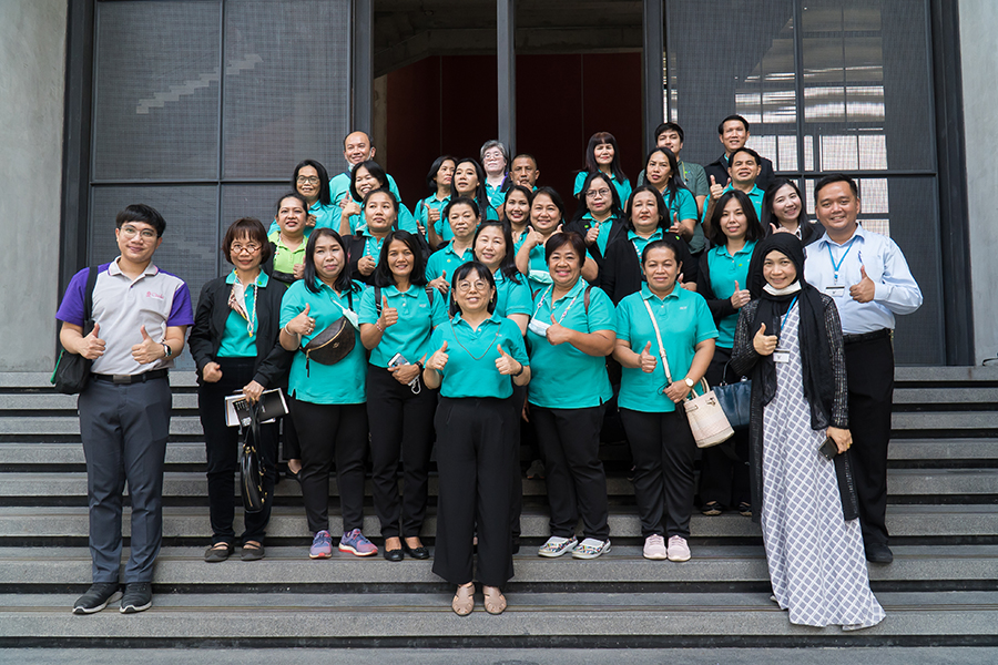 ยินดีต้อนรับ ศูนย์บรรณสารสนเทศ มหาวิทยาลัยหัวเฉียวเฉลิมพระเกียรติ