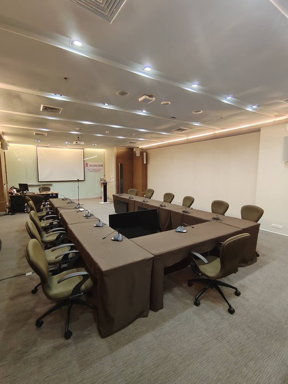 Meeting Room Floor 3 room 1